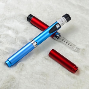 El bolígrafo V2 tiene un cuerpo y tapa desmontables, lo que facilita el cambio y el mantenimiento. - Product Image 3
