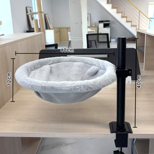 Cama de escritorio redonda elevada para gatos que ahorra espacio, hamaca para gatos con marco de <span class=keywords><strong>Metal</strong></span> suave y cómoda ajustable en altura giratoria de 360 ° para interiores - Product Image 5