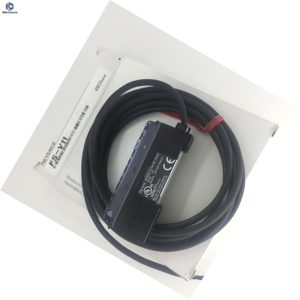 Amplificateur à fibre optique haute puissance FS-V11 avec prévention de la saturation et double affichage pour l'automatisation industrielle - Product Image 1