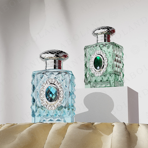 Botella de Perfume de Vidrio de Lujo de 100 ml con Pulverizador, Botella Vacía con Logotipo Personalizado, Empaque Premium, Opciones de Superficie Personalizables - Product Image 3