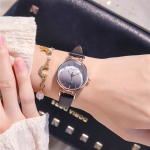 Montre digitale élégante pour filles, idéale pour les examens, avec un design raffiné et délicat. - Product Image 6