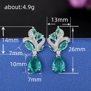 Eleganti orecchini pendenti corti da donna, accessori per l'orecchio semplici e alla moda per l'uso quotidiano - Product Image 5