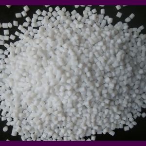 Resina Plástica Virgen de Polietileno Tereftalato (PET) Grado Agua Marca Wankai, Escamas de PET WK801 IV 0.80 - Product Image 2