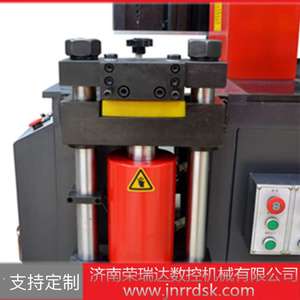 Presse plieuse hydraulique CNC entièrement automatique multifonctionnelle pour le traitement des barres de cuivre, pliage et cisaillement - Product Image 2