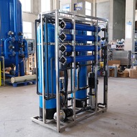 Usine de traitement d'eau par osmose inverse automatique en PRV et acier inoxydable, personnalisée en usine, avec système de filtration RO, PLC et UV