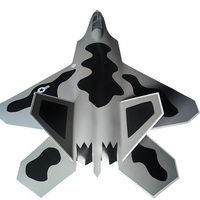 Modèle d'avion de chasse et de transport F22 à l'échelle 1:1 simulant un grand bombardier militaire en métal