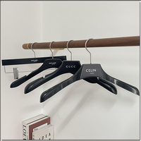 Percha de plástico con clip de metal para pantalones, Perchero de ropa de color personalizado, barato, gran oferta