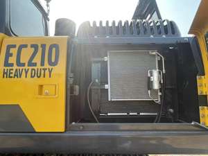 Pelle sur chenilles Volvo EC210DL originale de 21 tonnes, modèle 2018, capacité de 1,2 m³, moteur Komatsu en bon état, utilisée en stock - Product Image 2