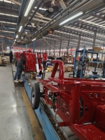 Tricycle cargo à essence 3 roues avec caisse en acier, moteur à essence, longue autonomie pour la livraison en ferme et au marché