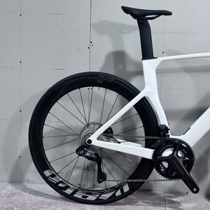 Vélo de route professionnel en carbone T800, groupe électronique <span class=keywords><strong>Ultegra</strong></span> R8170 Di2 24 <span class=keywords><strong>vitesses</strong></span>, frein à disque hydraulique, 7,8 kg - Product Image 6