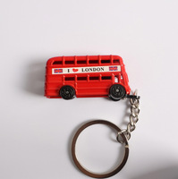 Porte-clés Thème Londres Britannique Bus Rouge Cabine Téléphonique Souvenir de Voyage Cadeau pour Amis Couples et Saint-Valentin