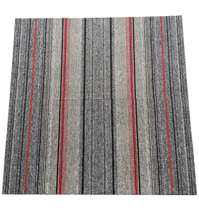 Alfombra Decorativa Moderna para Oficina o Sala de Estar, Alfombra Comercial Insonorizante de Polipropileno con Técnica de Tufted de Pelo Corto - Product Image 1