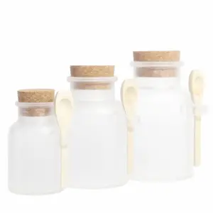 100ml 200グラム/ミリリットル300グラム/ミリリットル500g正方形/円形半透明プラスチックシュガースクラブバスソルトジャーボディスクラブ木製スプーンプラグ