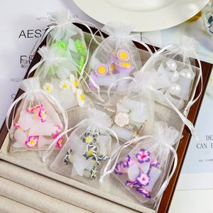 8 pièces/paquet séparateur d'orteils mignon en silicone souple outils <span class=keywords><strong>de</strong></span> verrouillage des orteils marguerite en forme <span class=keywords><strong>de</strong></span> coeur strass Style <span class=keywords><strong>japonais</strong></span> séparateur d'orteils à ongles - Product Image 6