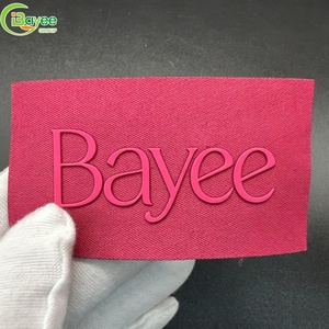 Patchs de créateur en silicone 3D en relief à haute saturation des couleurs, transfert thermique, impression en caoutchouc souple, patchs thermocollants pour vêtements - Product Image 2