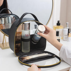 <span class=keywords><strong>Sac</strong></span> <span class=keywords><strong>de</strong></span> toilette <span class=keywords><strong>de</strong></span> <span class=keywords><strong>voyage</strong></span> personnalisé en PU transparent <span class=keywords><strong>de</strong></span> grande capacité pour femmes, style sacoche demi-cercle, avec logo personnalisé noir - Product Image 4