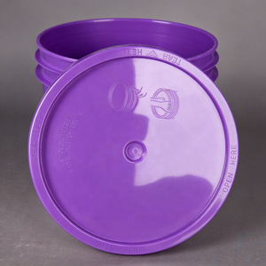 Cubo de pintura de plástico resistente de 3.5 galones (13L) con tapa y asa - Product Image 2
