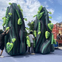 Arbre gonflable personnalisé en forme de tige de haricot ou de liane pour festival de musique, jungle, carnaval, scène d'événement sur le thème de la forêt ou décoration de parc