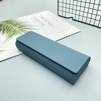 Étui à lunettes rigide en cuir PU fait main, vente en gros d'usine, boîte de rangement portable pour lunettes avec logo personnalisé