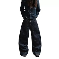 Jeans personnalisés de créateur à faible MOQ, cinq boutons, délavage moyen, denim brut 14oz, coupe droite ample, coton, style urbain, été