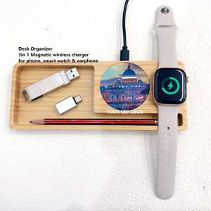 Bambú personalizado OEM LED Logo multifunción Oficina Escritorio organizador Reloj auricular Teléfono <span class=keywords><strong>celular</strong></span> Magnético 3 en 1 Cargador inalámbrico - Product Image 2