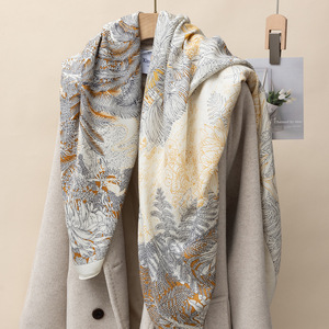 <span class=keywords><strong>Sciarpa</strong></span> in <span class=keywords><strong>Seta</strong></span> <span class=keywords><strong>e</strong></span> <span class=keywords><strong>Cashmere</strong></span> con Stampa Digitale Ispirata alla Foresta Tropicale, Moda Casual Fubao, <span class=keywords><strong>Sciarpa</strong></span> Invernale Multifunzionale di Alta Qualità per <span class=keywords><strong>Donna</strong></span> - Product Image 2