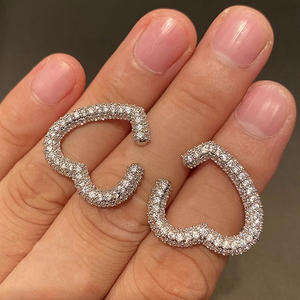 E3521 Orecchini con diamanti a taglio a cuore in oro bianco, gioielli romantici da donna per matrimonio, colore D naturale, gioielleria raffinata - Product Image 3