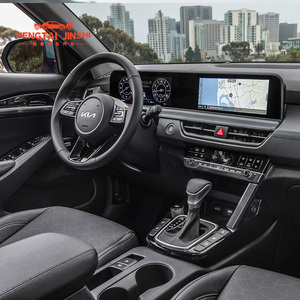 Nouveau pour Seltos 2025, SUV 5 places, 1.5L, <span class=keywords><strong>essence</strong></span>, CVT, intérieur foncé, toit ouvrant panoramique, caméra arrière pour les longs trajets - Product Image 2