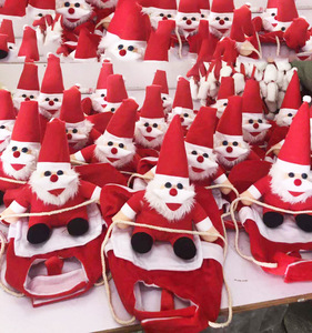 Ropa Navideña 3D para Mascotas con Diseño <span class=keywords><strong>de</strong></span> Santa Claus, Divertida y Ajustable, para Perros y Gatos, OEM ODM - Product Image 3