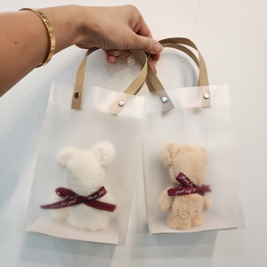 Borsa da imballaggio regalo promozionale con fazzoletto color Beige opaco per asciugamano o carta regalo - Product Image 1