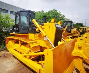 Vente flash : Bulldozer sur chenilles d'occasion Shantui SD16 de taille moyenne, 160 CV, capacité de la benne de 4,5 m, moteur, boîte de vitesses, pompe, modèle 2022 - Product Image 3