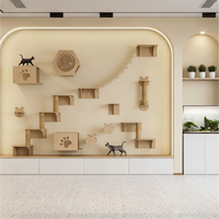 Conception d'intérieur haut de gamme pour animalerie : Vitrine LED en bois sur mesure et comptoir de caisse pour magasin d'articles pour chats et chiens