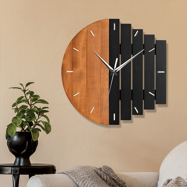 American-style Vintage Quartz Wall Clock Solid Wood with Wooden Stripes Customizable Scale Home Living Room Decor