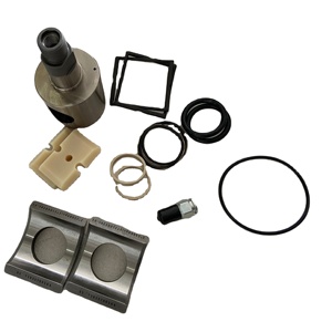 Kit de reparación de válvula de enchufe API 16A, P516137, figura 1502 de 2 "x 1", FMC 1 ULT150, estándar de 15.000 PSI, kit principal con enchufe - Product Image 1