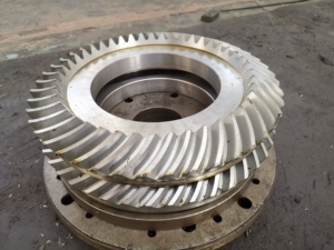 Engranaje cónico espiral de rueda de corona 42CrMo para herramienta eléctrica - Product Image 5
