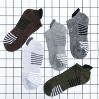 Vente en gros OEM Chaussettes unisexes respirantes de qualité avec logo personnalisé sublimation Course à pied Chaussettes de camping Chaussettes de sport pour hommes