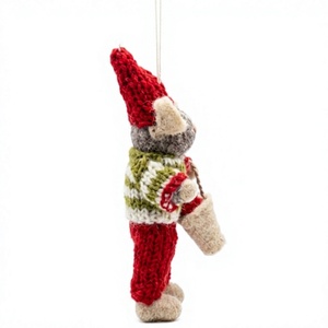Poupée souris tricotée, décoration de Noël, chapeau rouge, sac, faite à la main, écologique, ornement mural d'intérieur, petite taille, traditionnelle - Product Image 3
