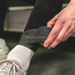 ผ้าพันแผลยืดหยุ่น LF Cohesive Bandage สำหรับฟุตบอล เทปพันตัวเองได้ ระบายอากาศได้ดี ช่วยพยุงและยึดเกาะได้ดี เหมาะสำหรับกีฬาและยกน้ำหนัก - Product Image 3