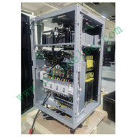Alimentation sans interruption (ASI) triphasée 100 kVA/80 kW, double conversion, onduleur triphasé, autonomie de secours 10, 15, 30, 60 minutes
