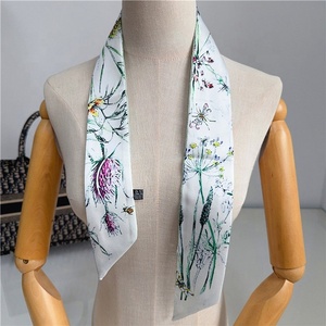 2024 impression personnalisée marque sergé sac écharpe mode femmes cheveux longs <span class=keywords><strong>soie</strong></span> ruban étroit deux bords Satin écharpes - Product Image 3