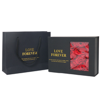 Rouge à lèvres de luxe, maquillage, parfum, emballage, boîtes cadeaux, fleur de rose, carton, papier cosmétique, boîte de gloss