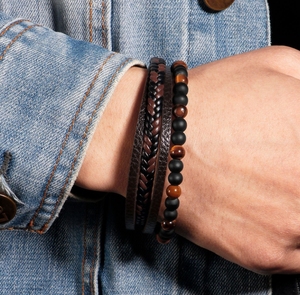 Vente en gros de perles en pierre naturelle œil de tigre punk de luxe fermoir magnétique pour hommes bijoux pour hommes bracelet en cuir véritable <span class=keywords><strong>noir</strong></span> - Product Image 4