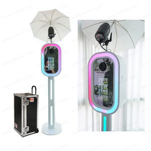 Photomaton portable à écran tactile 2025, miroir photomaton prenant en charge le <span class=keywords><strong>flash</strong></span> de l'appareil photo et le mini PC, machine à miroir photomaton pour fête - Product Image 3
