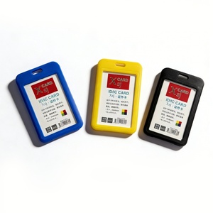 Porte-cartes d'identité en plastique rigide étanche à double face, étui de protection vertical suspendu – Prix de gros - Product Image 2