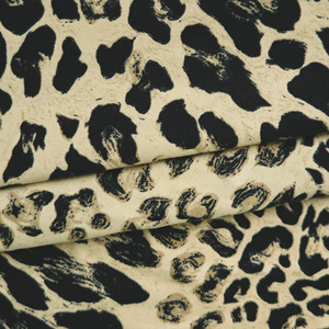 Tessuto Jersey in Microfibra Spazzolata a Doppia Faccia con Stampa Leopardata, 95% Poliestere 5% Spandex, per Pigiami e Abbigliamento da Casa, Personalizzabile e all'Ingrosso - Product Image 2