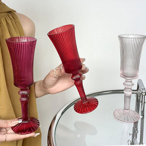 Flûte à champagne vintage côtelée transparente à rayures verticales, style classique et luxueux pour hôtels, en métal et plastique - Product Image 6