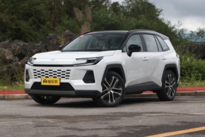 Toyota Wildlander SUV Essence Hybride HEV AWD Crossover Familial Économe en Carburant Neuf et d'Occasion Conduite à Gauche Exportation Chine Vente en Gros - Product Image 5