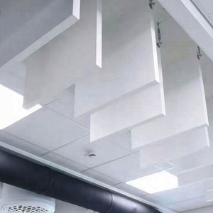 Panneaux acoustiques suspendus en <span class=keywords><strong>laine</strong></span> <span class=keywords><strong>de</strong></span> verre pour plafond, courbés, installation verticale, classe NRC 0.9, en vente au meilleur <span class=keywords><strong>prix</strong></span> <span class=keywords><strong>de</strong></span> gros - Product Image 1