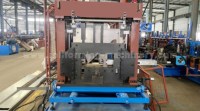 Machine de formage automatique de profilés en acier pour poutrelles C et Z avec moteur à engrenages PLC et roulement de moteur