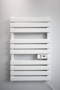Toallero Eléctrico Vertical de 500W con Diseño de Escalera, Calentador de Toallas Blanco con Control Digital y Protección contra Sobrecalentamiento - Product Image 5